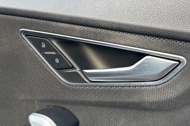 Audi Q2 Photo 32