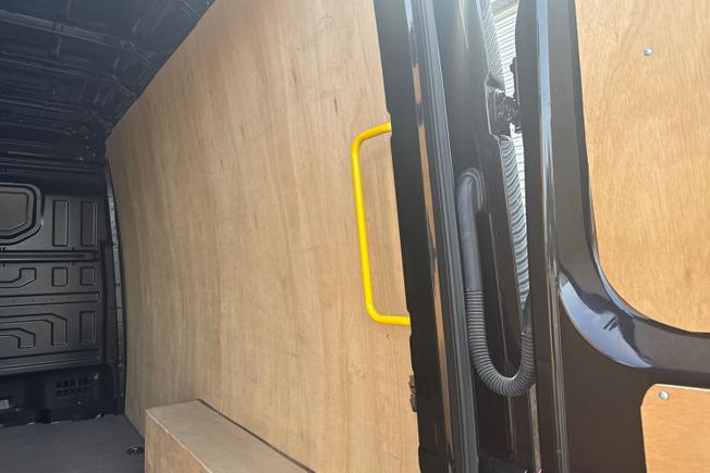 Volkswagen Crafter Photo 25