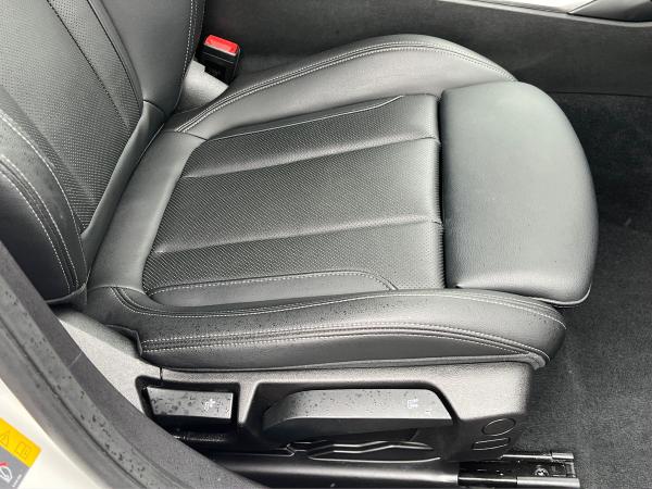BMW 3 Series Photo autoimg-d07666ca468ae98df1a28105dfe5bdd5c1ef6f47.jpg