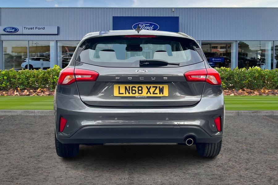 Ford FOCUS Photo autoimg-d076779e547b7eb4f8fe67c2c8495a64286e3626.jpg