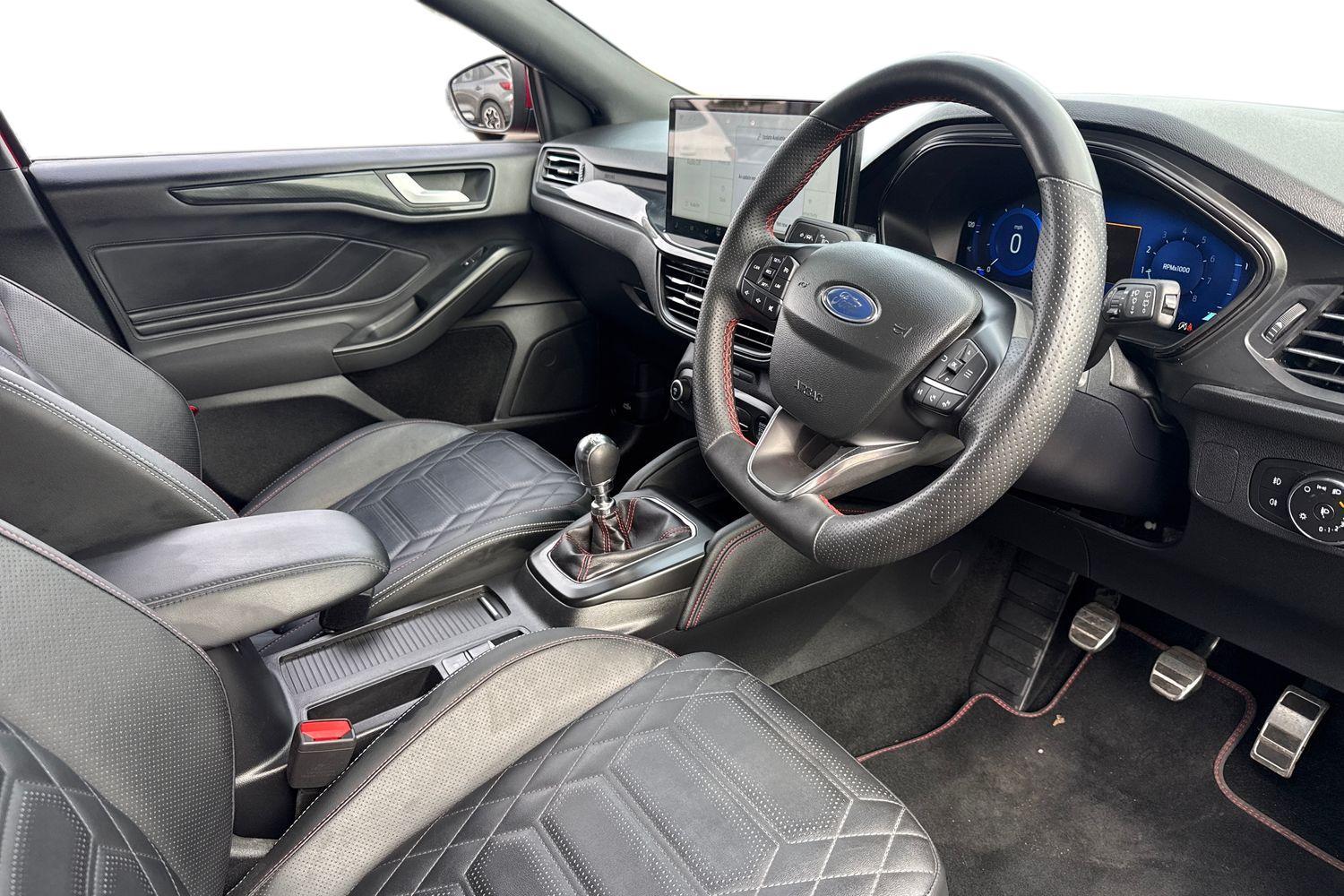 Ford FOCUS Photo 8