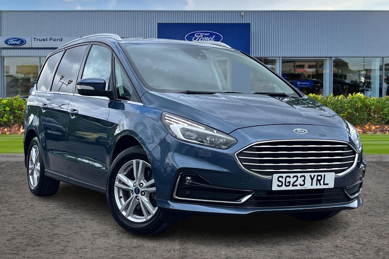 Ford Galaxy Photo 0