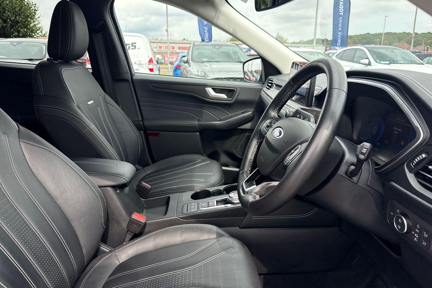 Ford KUGA Photo 16
