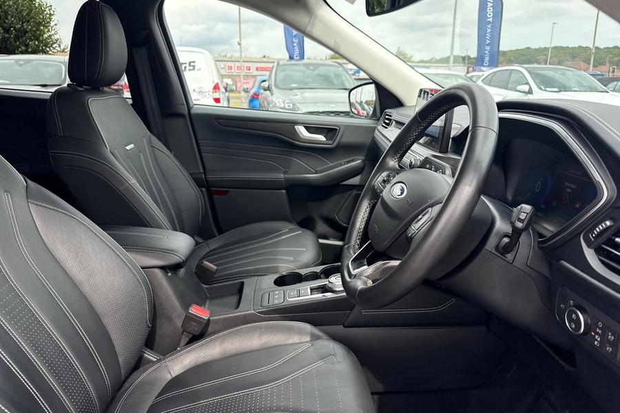 Ford KUGA Photo autoimg-d079c0e778905f6be5ced455204585b6591f7a60.jpg