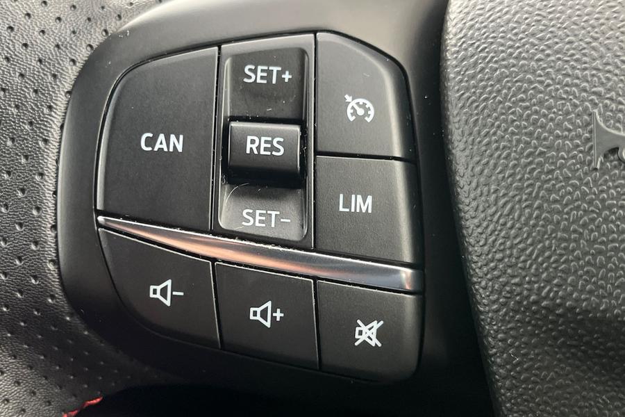 Ford FIESTA Photo autoimg-d07dccfce09e1f61750d2b08386ec852dd5d1b47.jpg