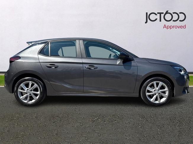 VAUXHALL Corsa Photo 4
