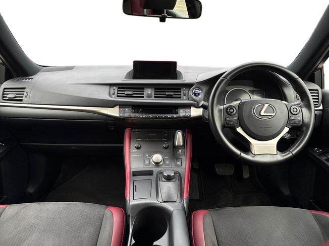 Lexus CT Photo 10