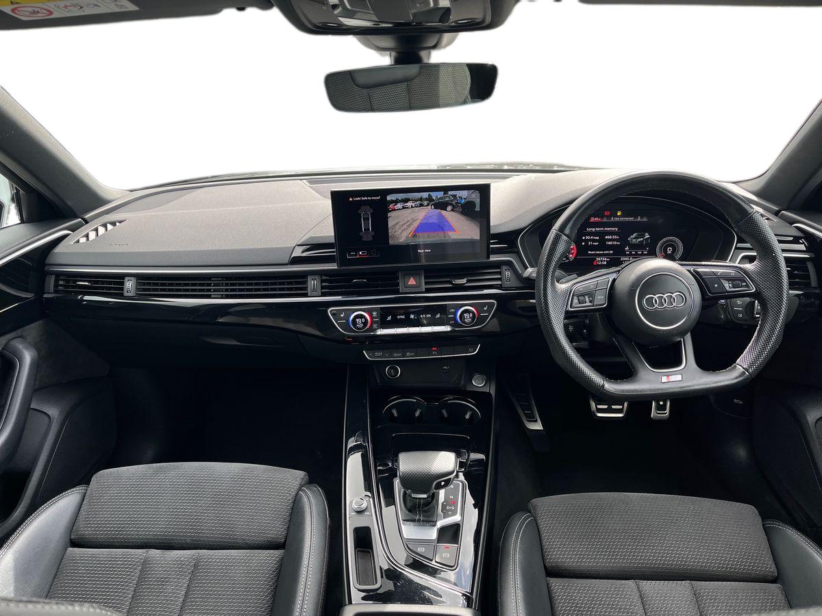 Audi A4 Photo 9