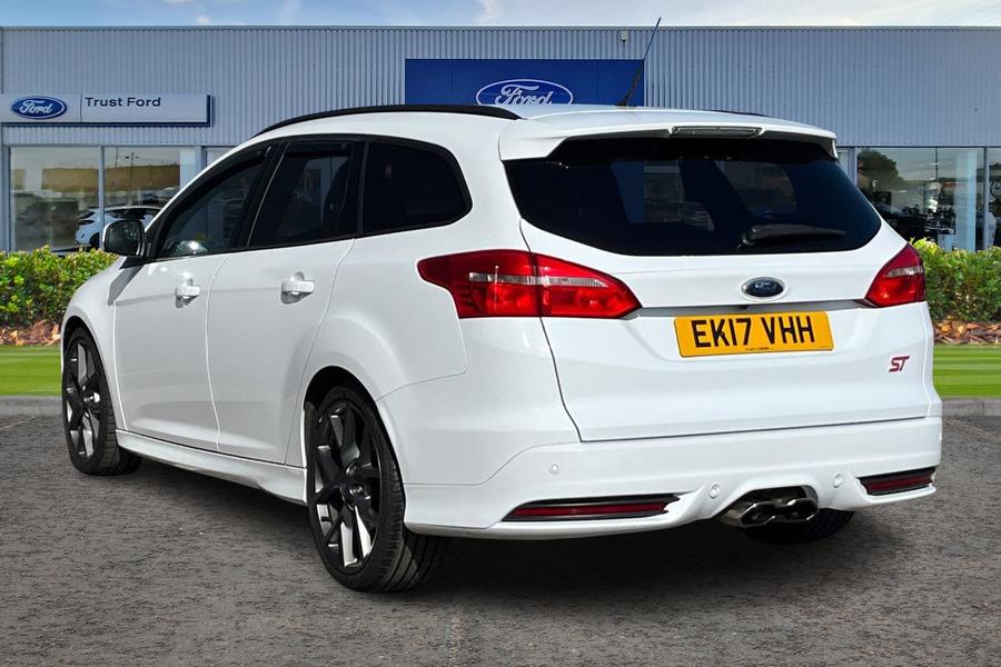 Ford FOCUS Photo autoimg-d0878451f23bb27e4e69b25c8e85b006ba0e087b.jpg