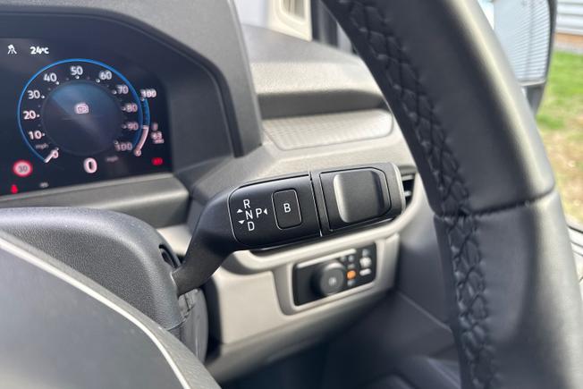 VOLKSWAGEN Transporter Photo 35