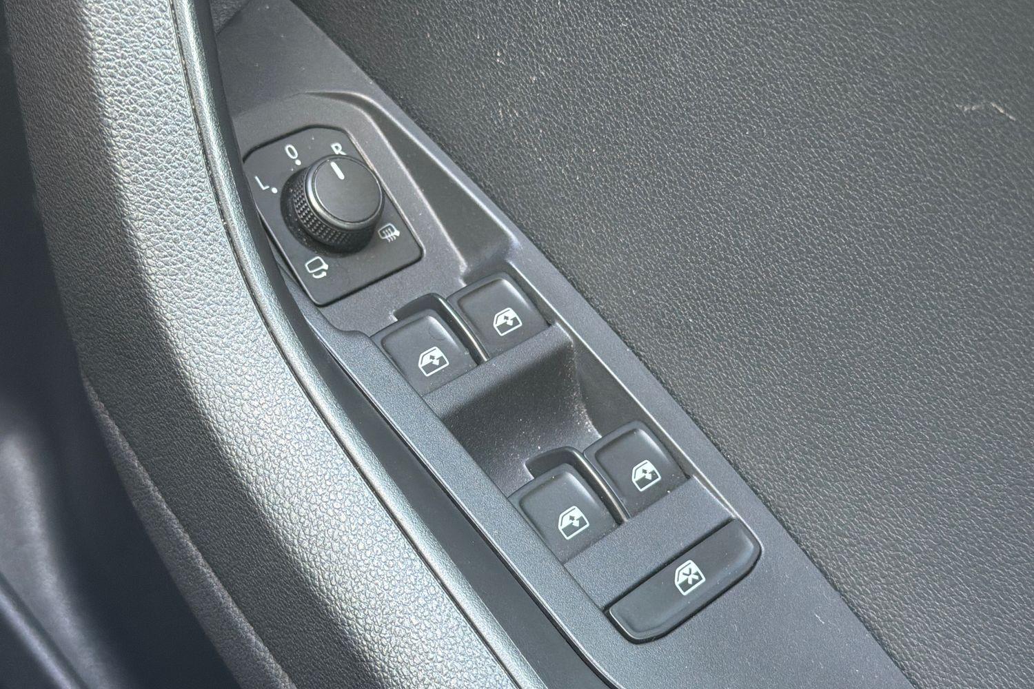 Skoda KAROQ Photo 15