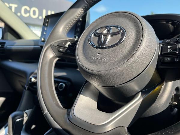 Toyota Yaris Photo autoimg-d09092c1e8c023c93d33a11179e7fe7849551adc.jpg