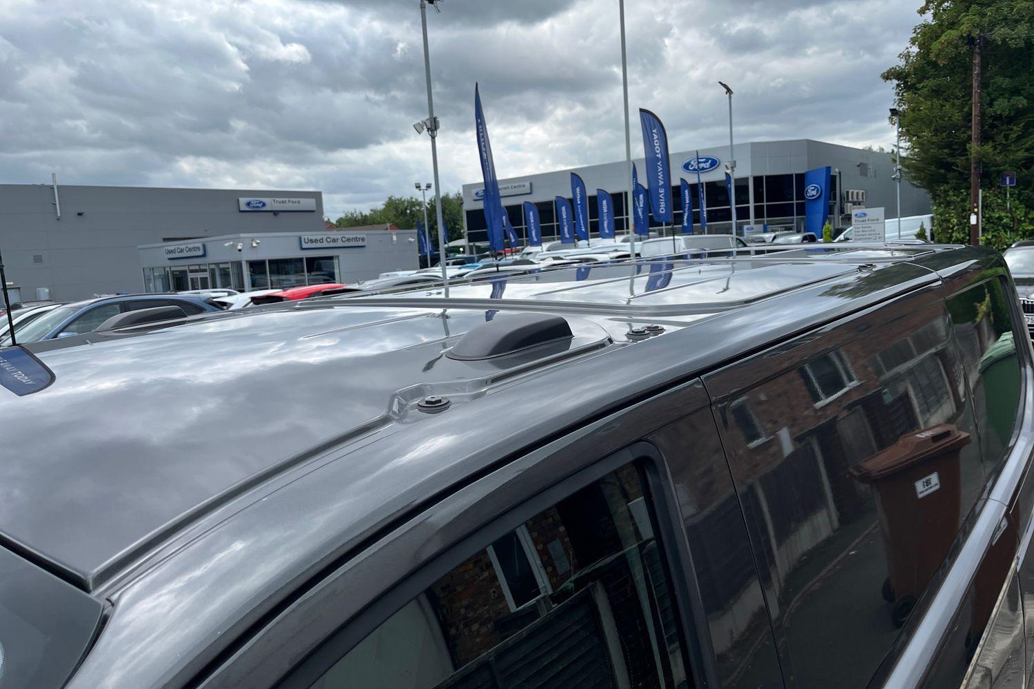 Ford TRANSIT CUSTOM Photo 21