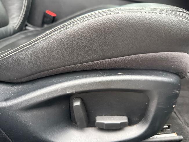 Jaguar XF Photo 26