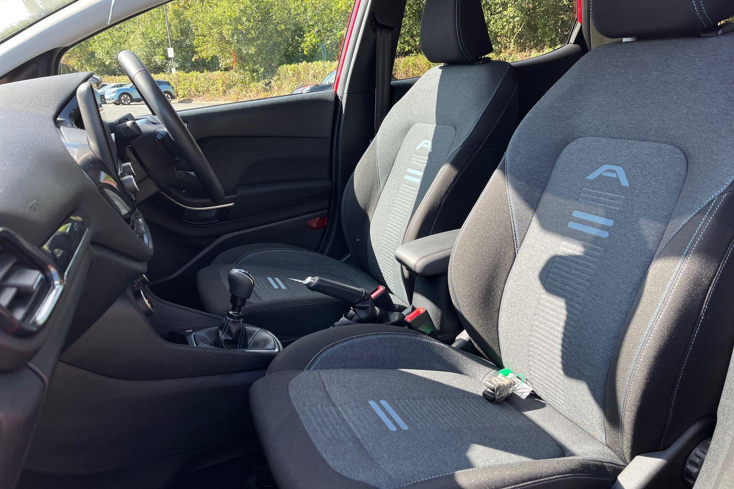 Ford Fiesta Photo 18