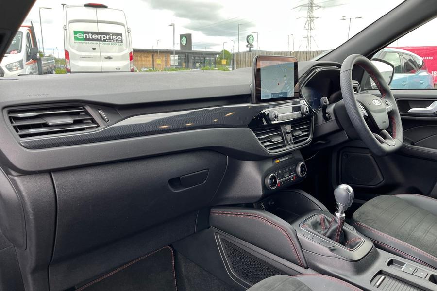 Ford Kuga Photo autoimg-d099150750db2e8025d7747544f73ddeb3ed3864.jpg