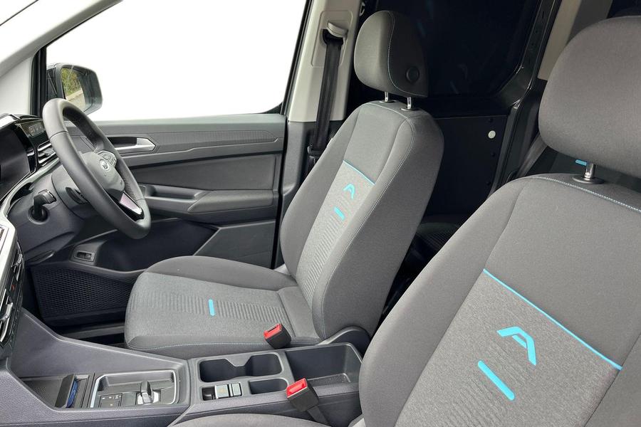 Ford TRANSIT CONNECT Photo autoimg-d09f1a70d53ec707b1bc3c7c180c313e4b81f4b2.jpg