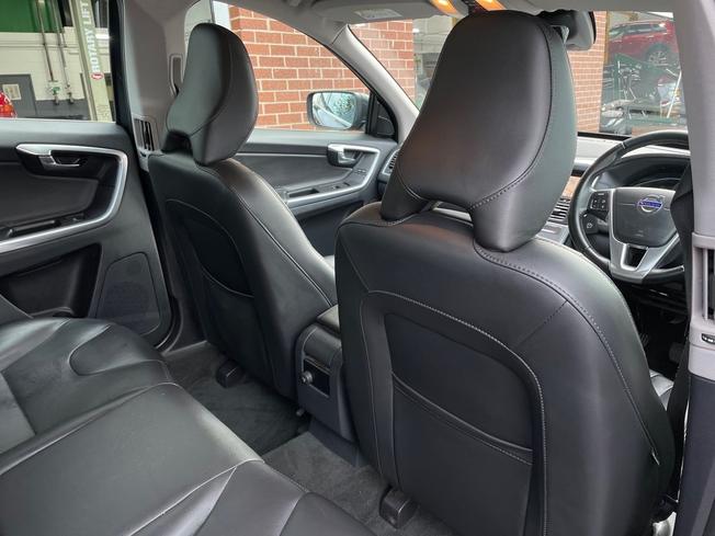 VOLVO XC60 Photo 31