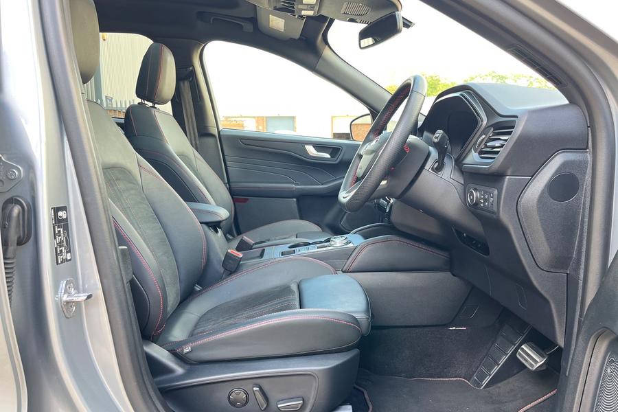 Ford Kuga Photo autoimg-d0a076cdde27a6a1e5315a120d9908e25b92cb47.jpg