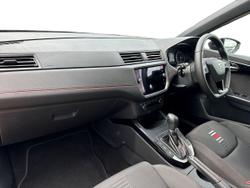 SEAT ARONA Photo 2