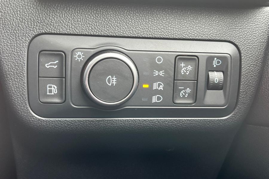 Ford KUGA Photo autoimg-d0a1e422de58021941984118d7b9aa4587dbb096.jpg