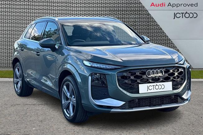 AUDI Q3 Photo 1