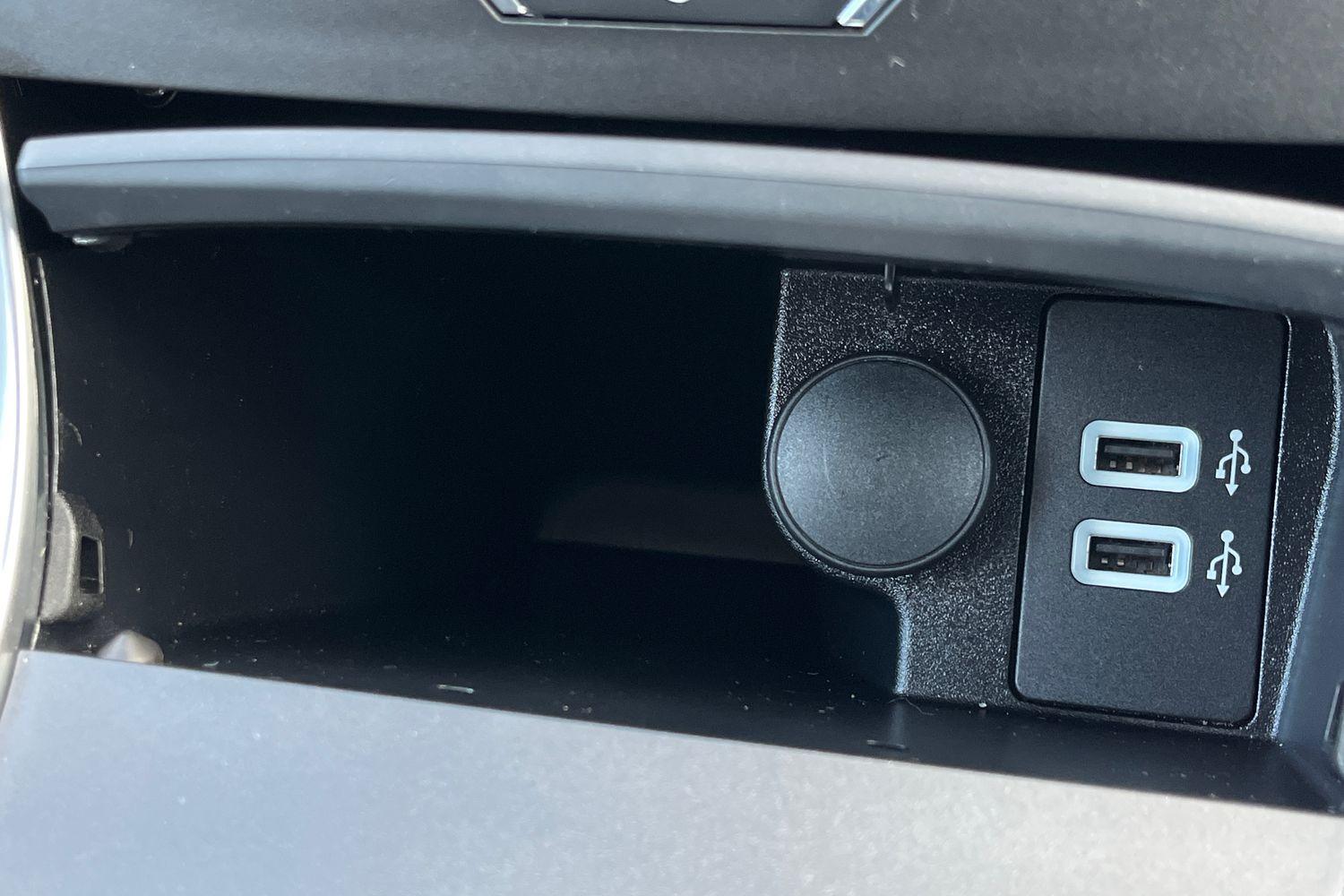 Ford GALAXY Photo 31