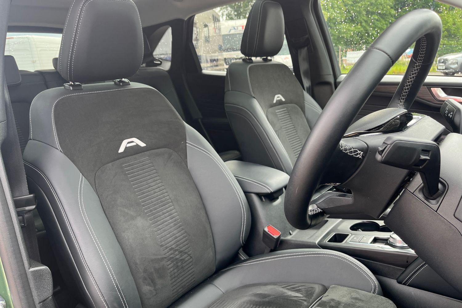 Ford KUGA Photo 16