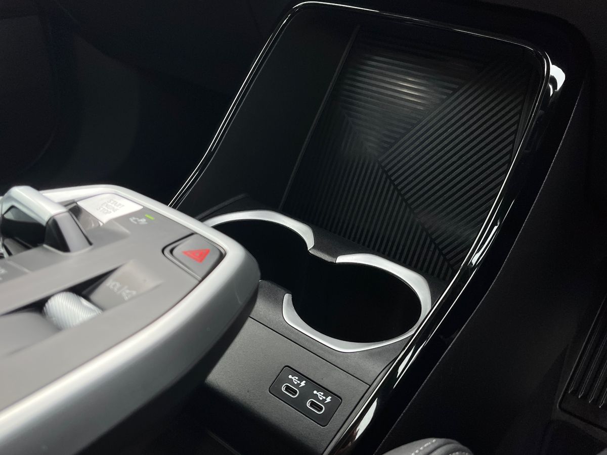 BMW X1 Photo 38