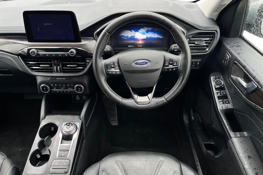 Ford Kuga Photo autoimg-d0accdb197c5f15a4d2ca72e41b641565bac0b42.jpg