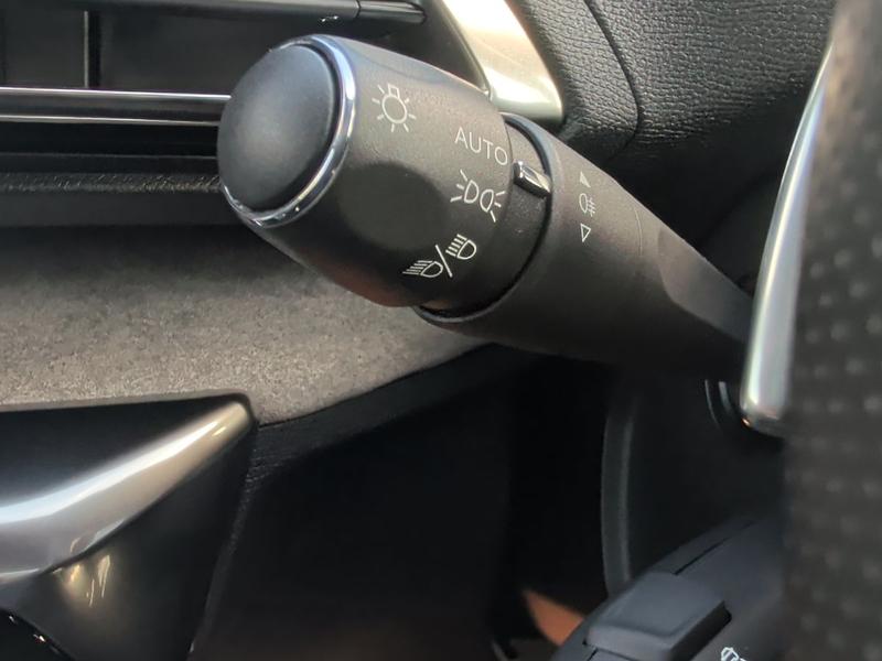 Used Peugeot 3008 EJ23VAX 24