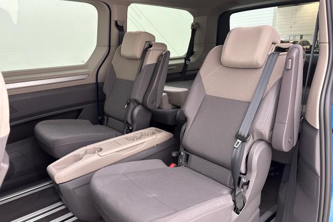Volkswagen Multivan Photo 9