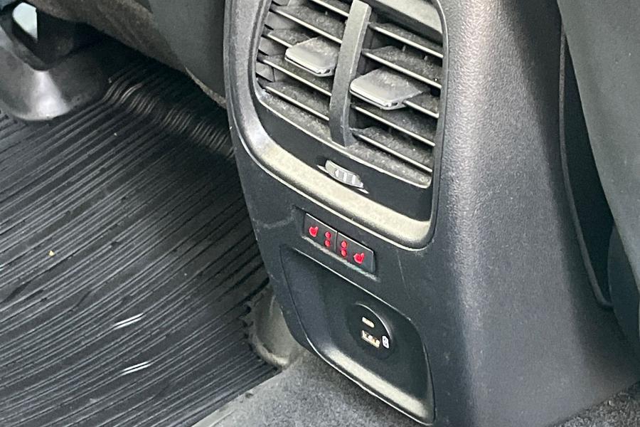 Ford Kuga Photo autoimg-d0b93d933c306b9825006495a632e96a4f1cc761.jpg