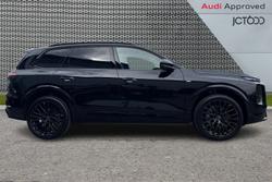 AUDI Q7 Photo 4
