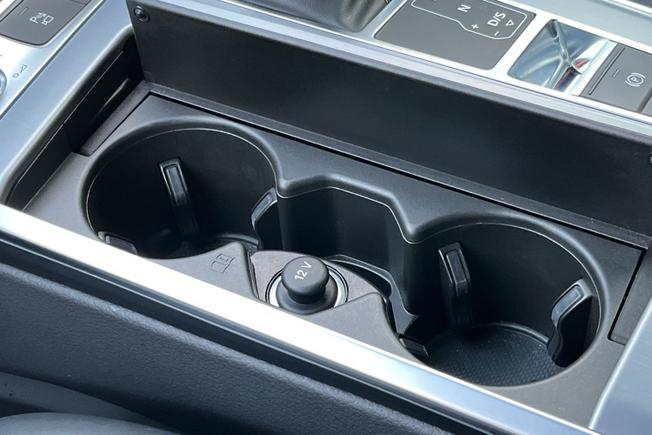Audi A6 Saloon Photo 29