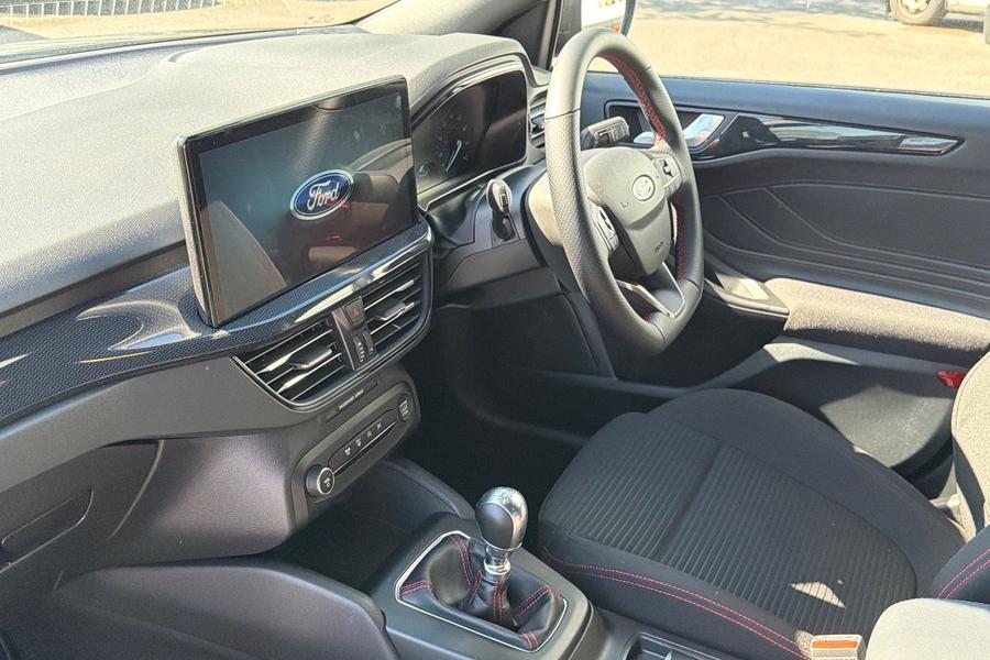 Ford FOCUS Photo autoimg-d0bdc852e77da709f8d8a07e6c2225109104ac88.jpg