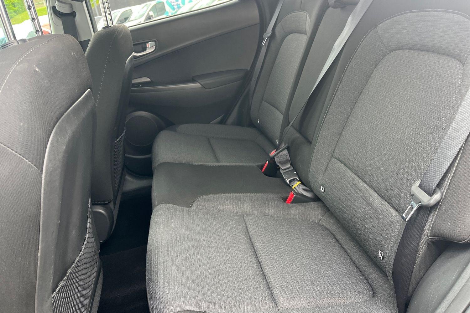 Hyundai KONA Photo 19