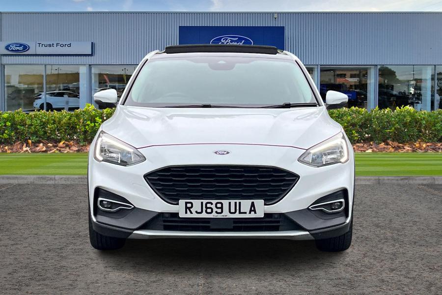 Ford Focus Photo autoimg-d0c1d10a171752e4e6f9e7129d856c1c87a8514f.jpg