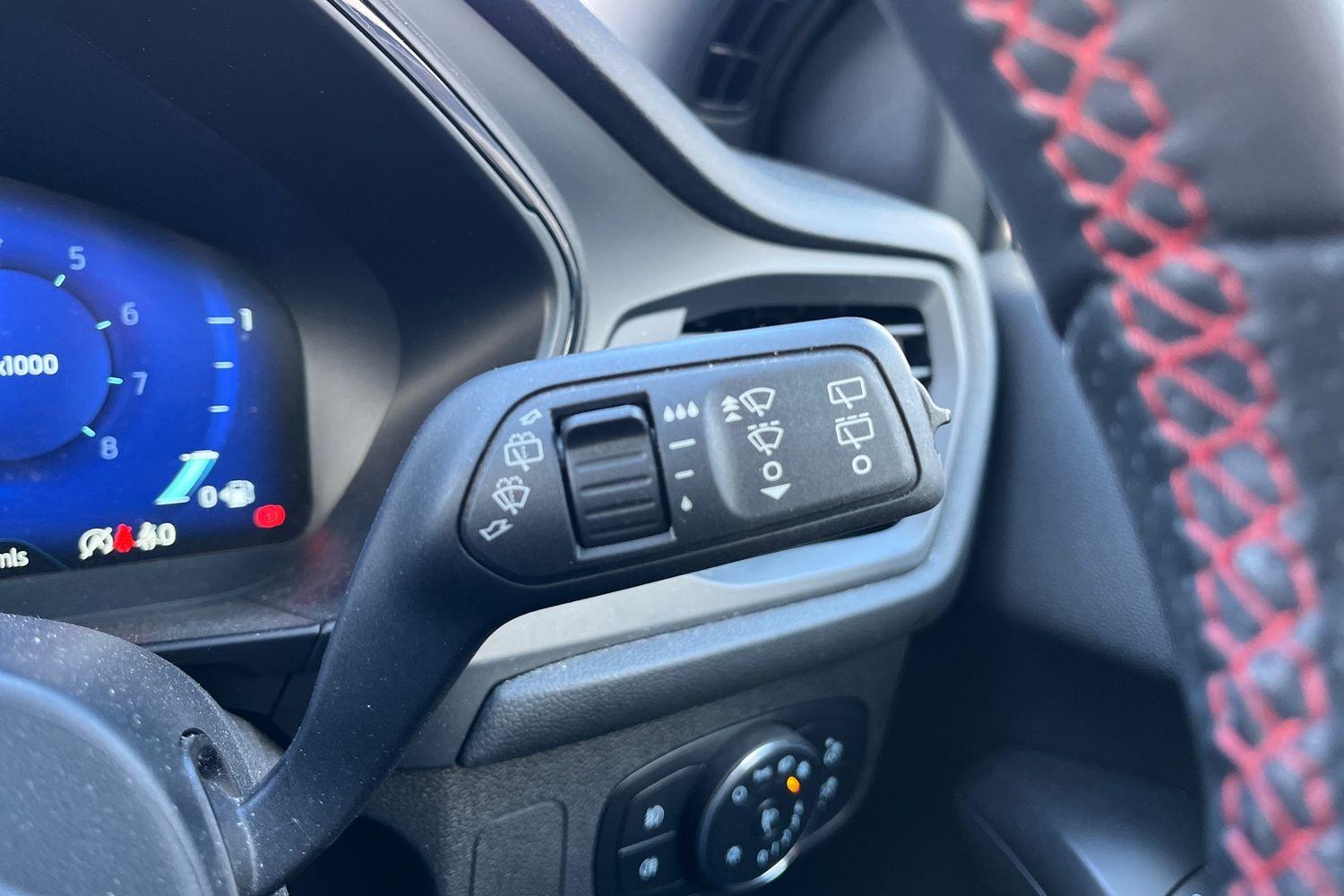 Ford FOCUS Photo 14