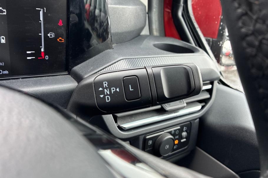 Used Ford TRANSIT CUSTOM SW74FDO 29