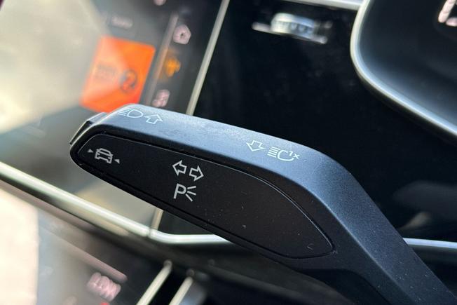 AUDI Q7 Photo 39