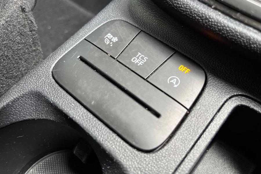 Ford FIESTA Photo autoimg-d0d886a1eb9d5d9a1f5596ea027bf85d71956108.jpg