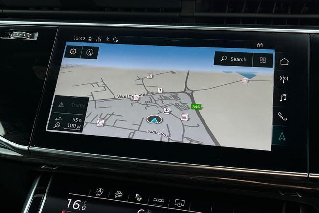 Audi SQ7 Photo 14