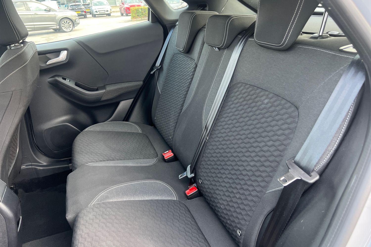 Ford PUMA Photo 19