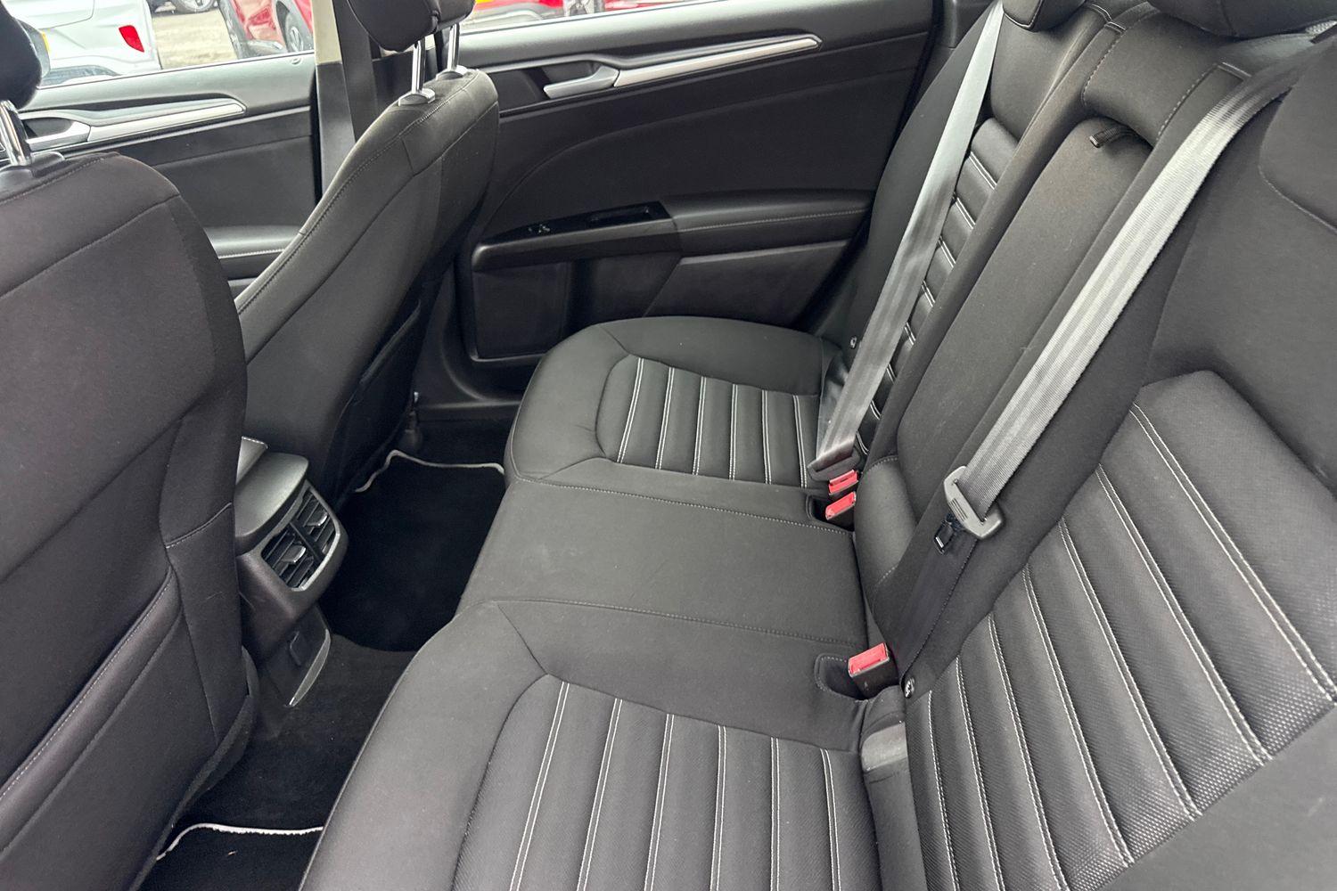 Ford MONDEO Photo 19
