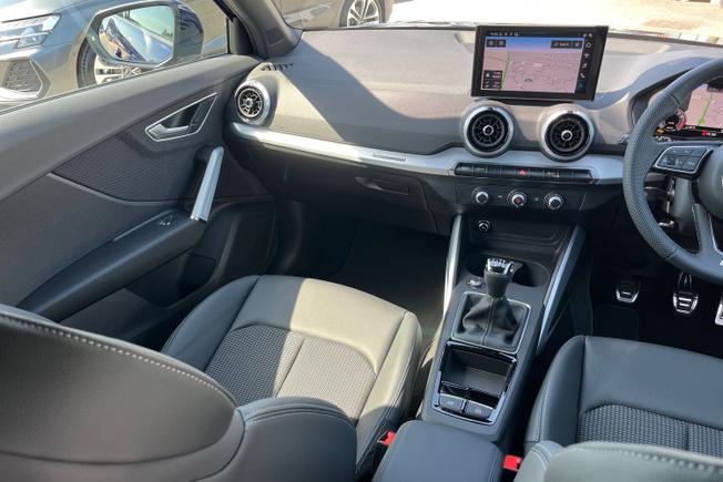 AUDI Q2 Photo 41