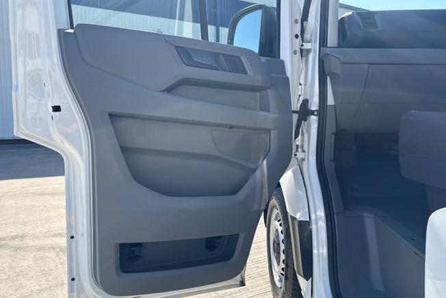 VOLKSWAGEN Crafter Photo 50