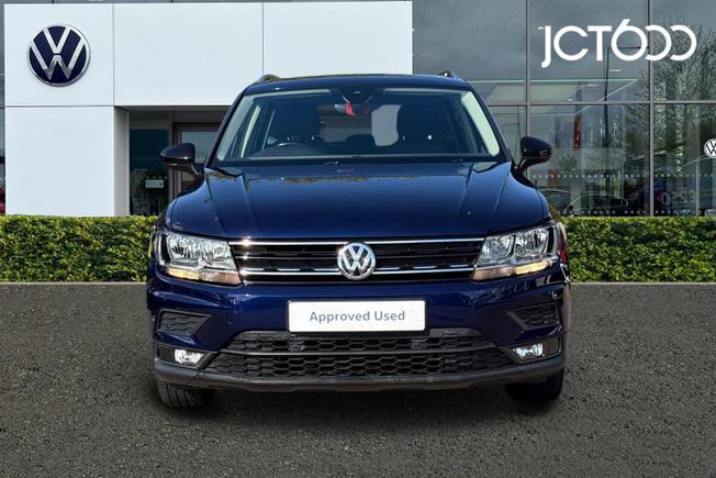 VOLKSWAGEN Tiguan Photo 8