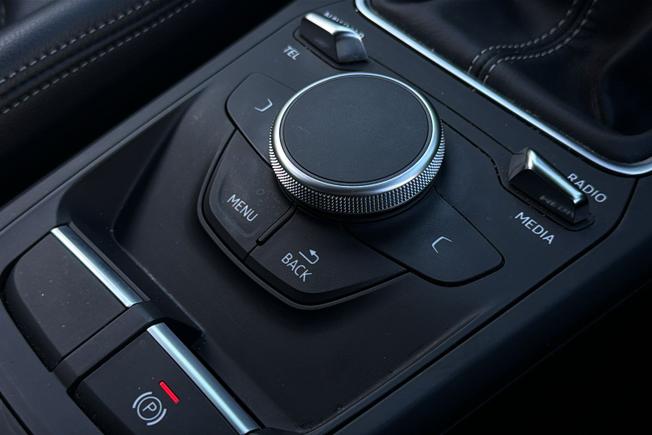 AUDI Q2 Photo 24