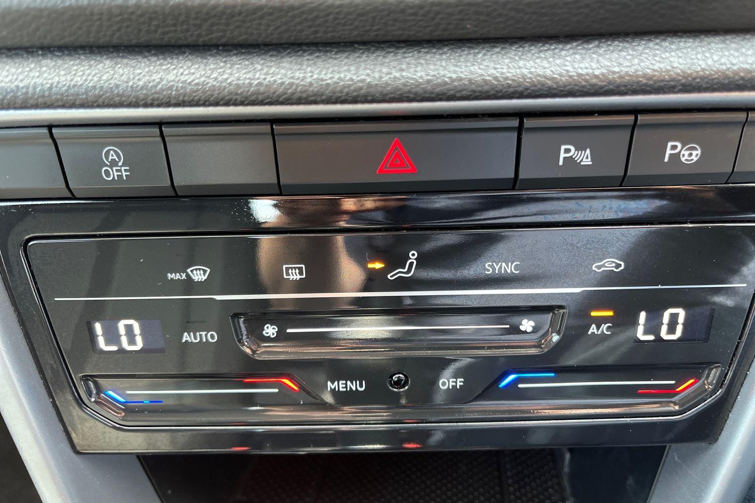 Volkswagen T-ROC Photo 25